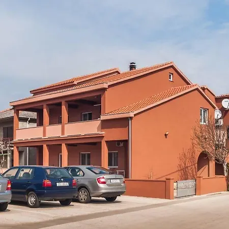 Dalmacija U Privlaci * Privlaka (Zadar)